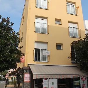 Apartaments Can Claudi Tossa de Mar